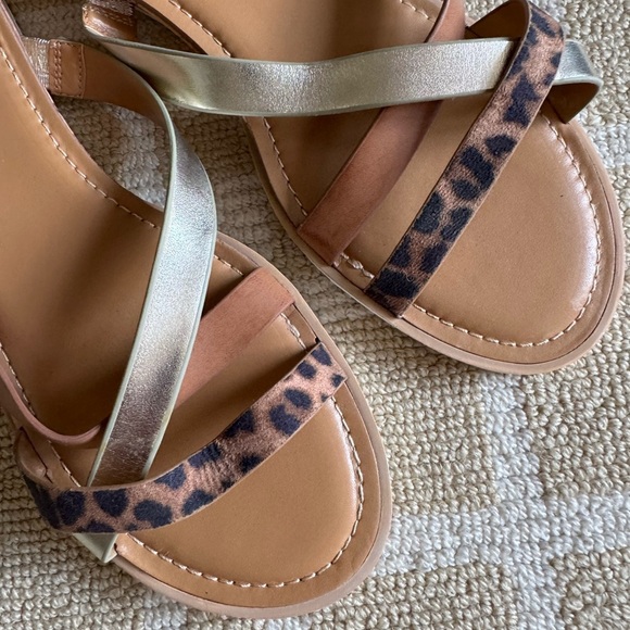New Nine West Dallan Slip On Sandals Tan Gold Leopard Strappy Cork Sole Size 9.5 - Picture 4 of 5